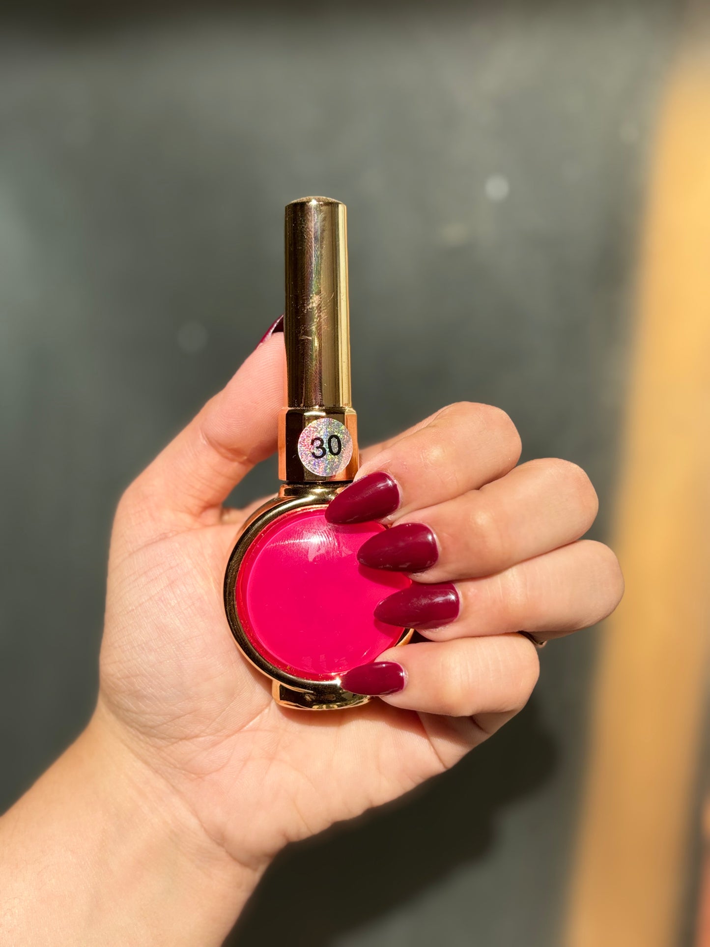 Perfect 24 Nail print