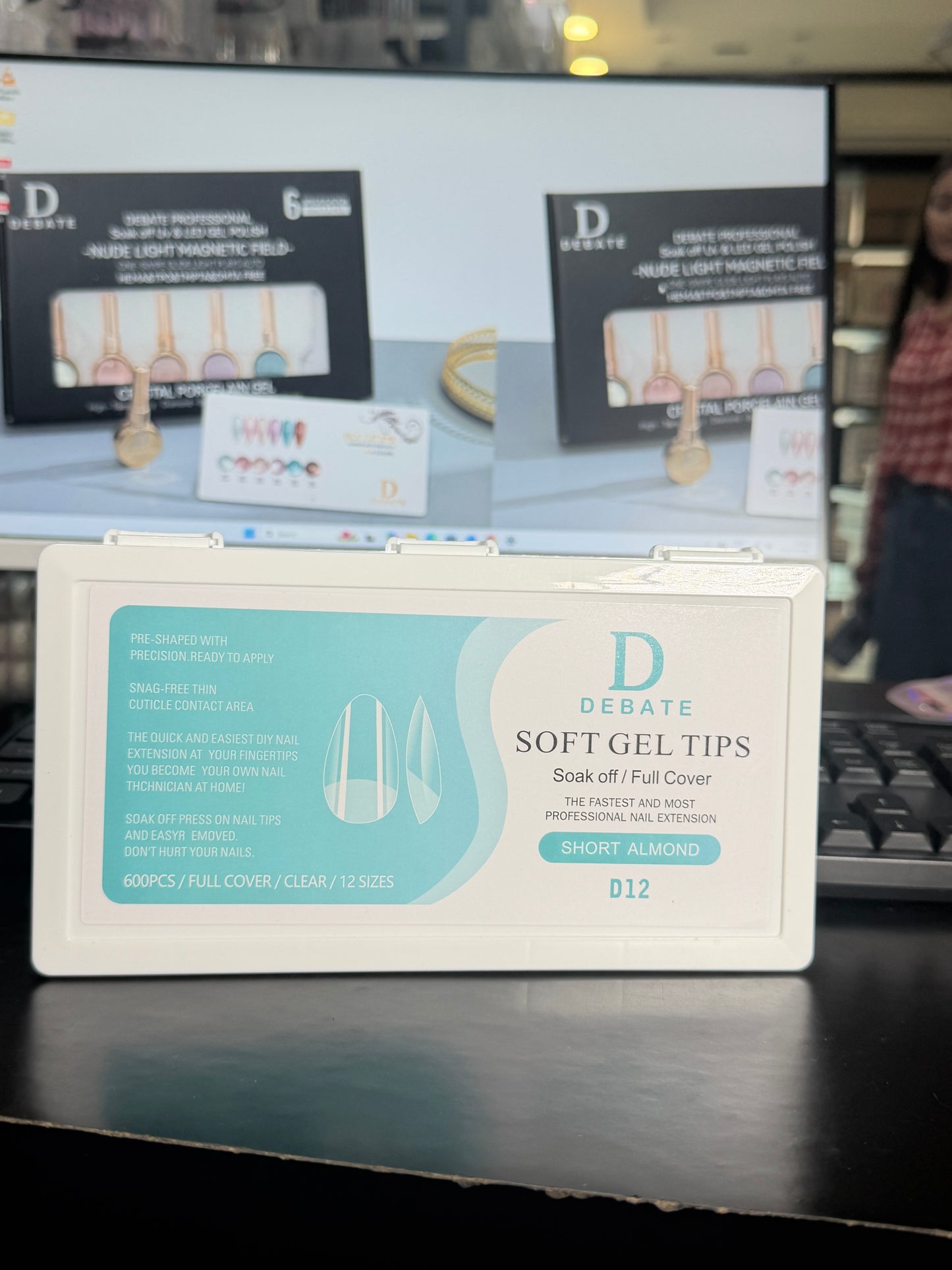 Debate Almond Tips