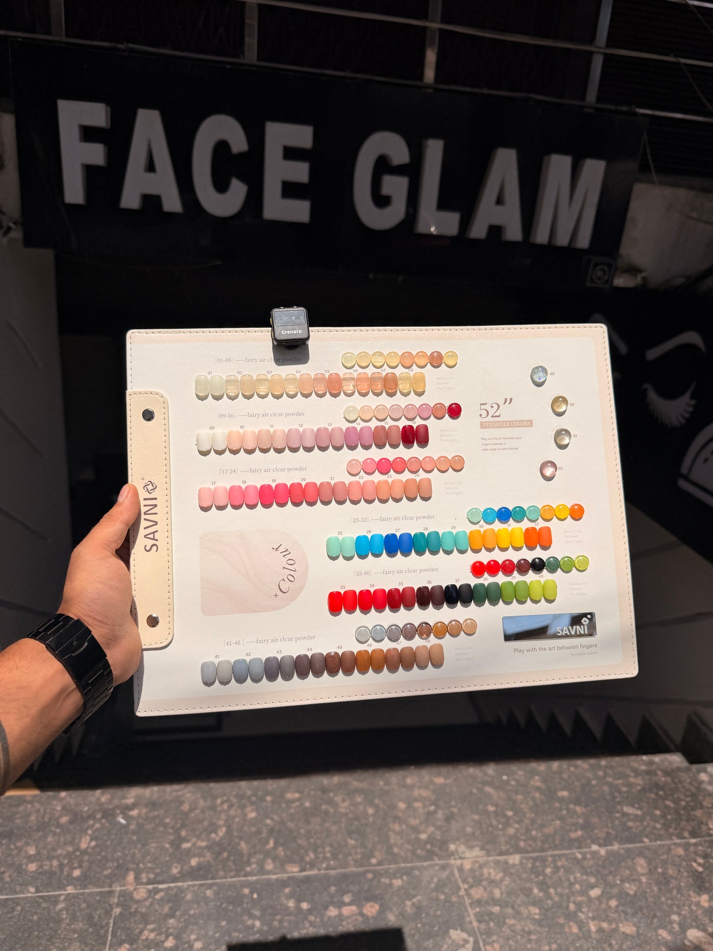 52solide savni nailpaint