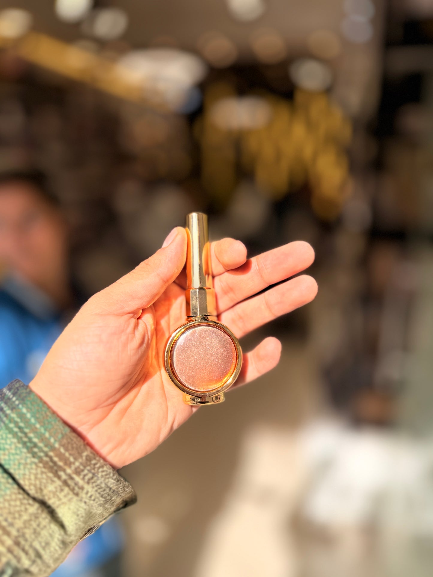 Bolt bee cateye nailpaint