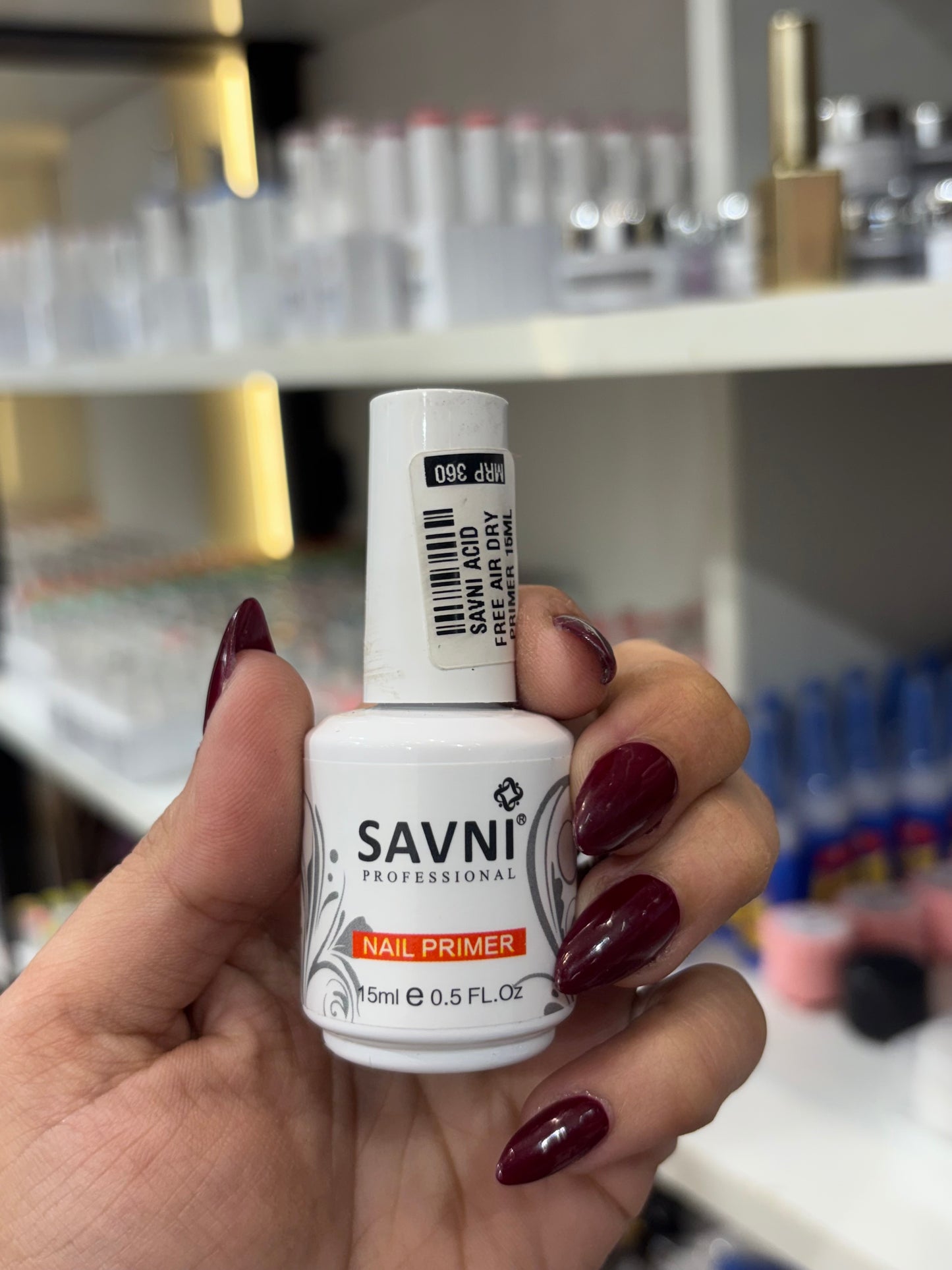 Savni Nail  Primer