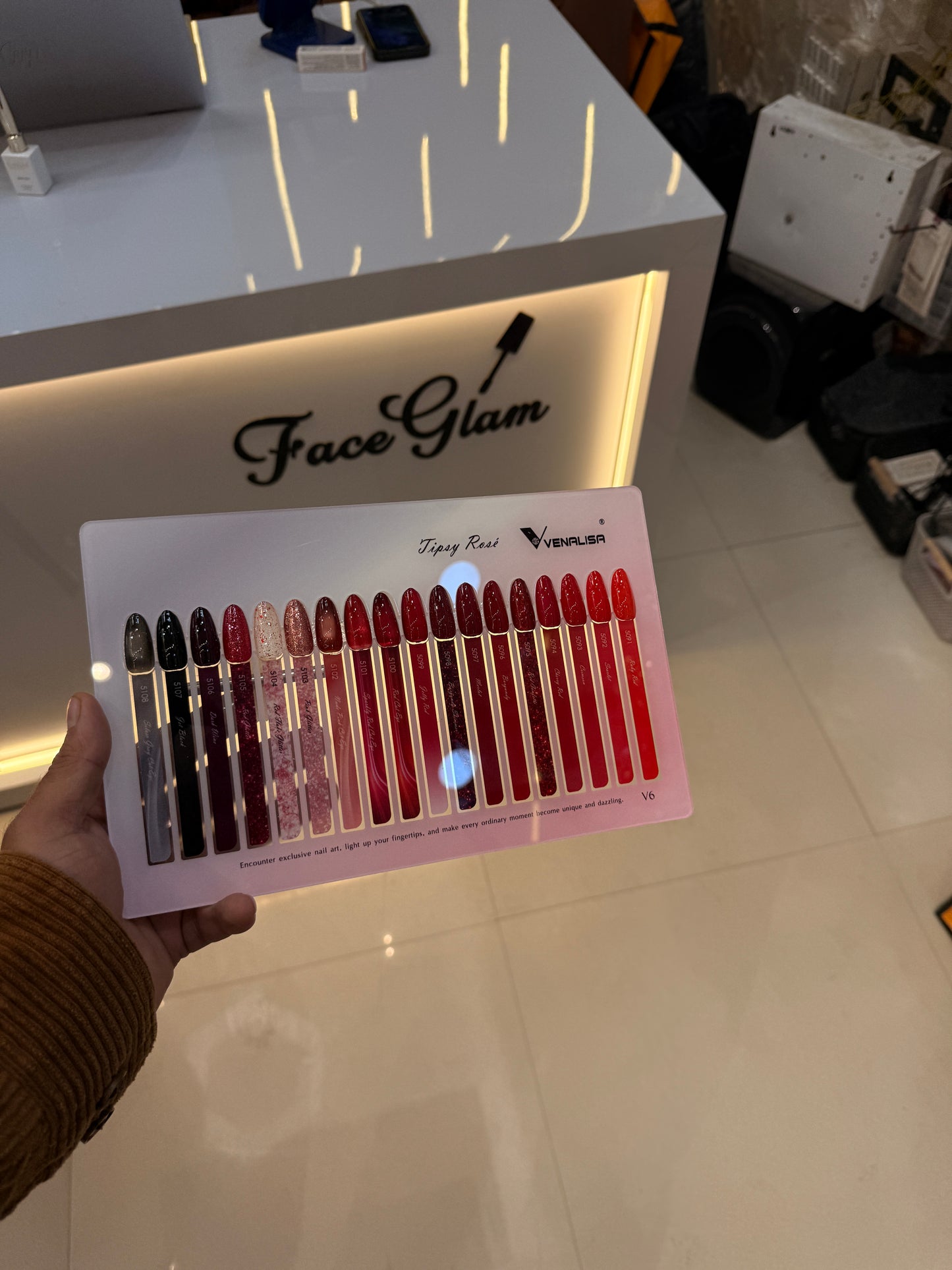 Venalisa Red & Black family